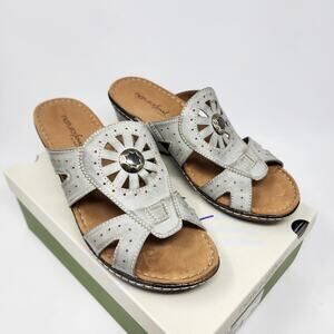 SOUL Naturalizer Sandals Women 9M Hearst Grey Cut-outs Medallion Comfort Wedge